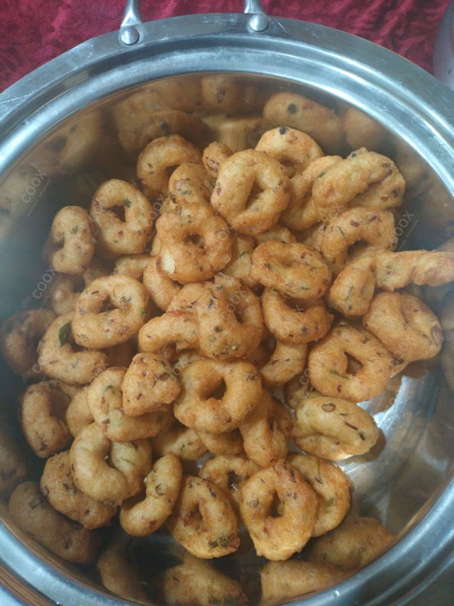 Delicious Medu Vada prepared by COOX