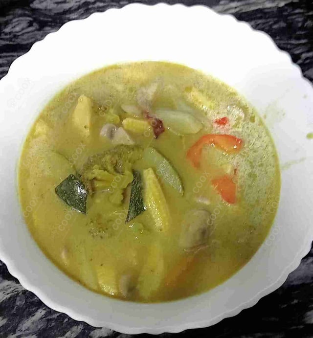 Delicious Green Thai Curry prepared by COOX