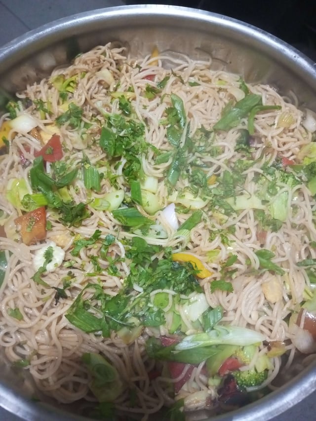 Delicious Veg Hakka Noodles prepared by COOX