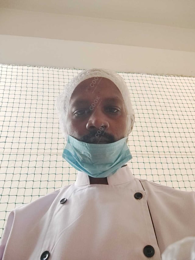 Chef from COOX at bookings. Professional cooks chefs at home