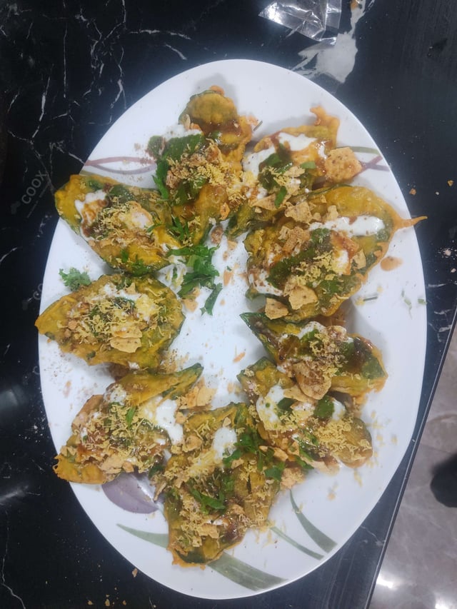 Delicious Palak Patta Chaat prepared by COOX