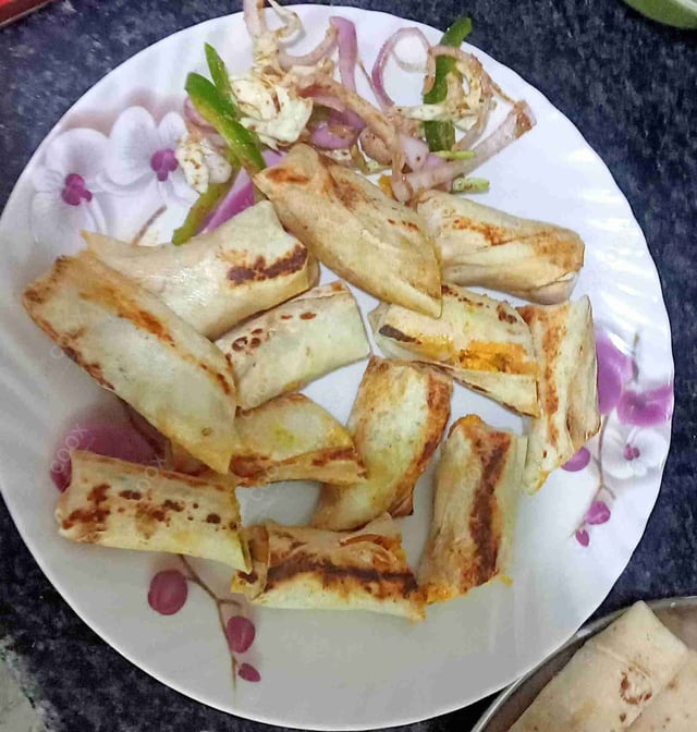 Delicious Veg Kathi Rolls prepared by COOX