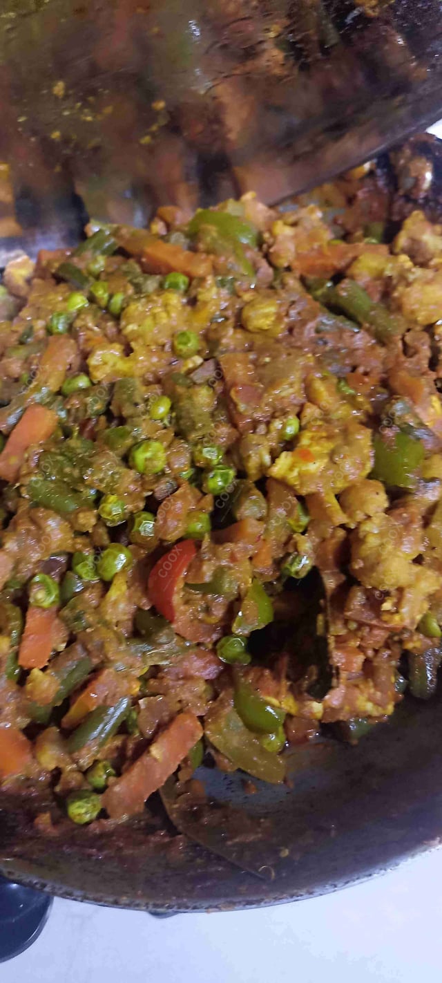 Delicious Veg Jalfrezi prepared by COOX