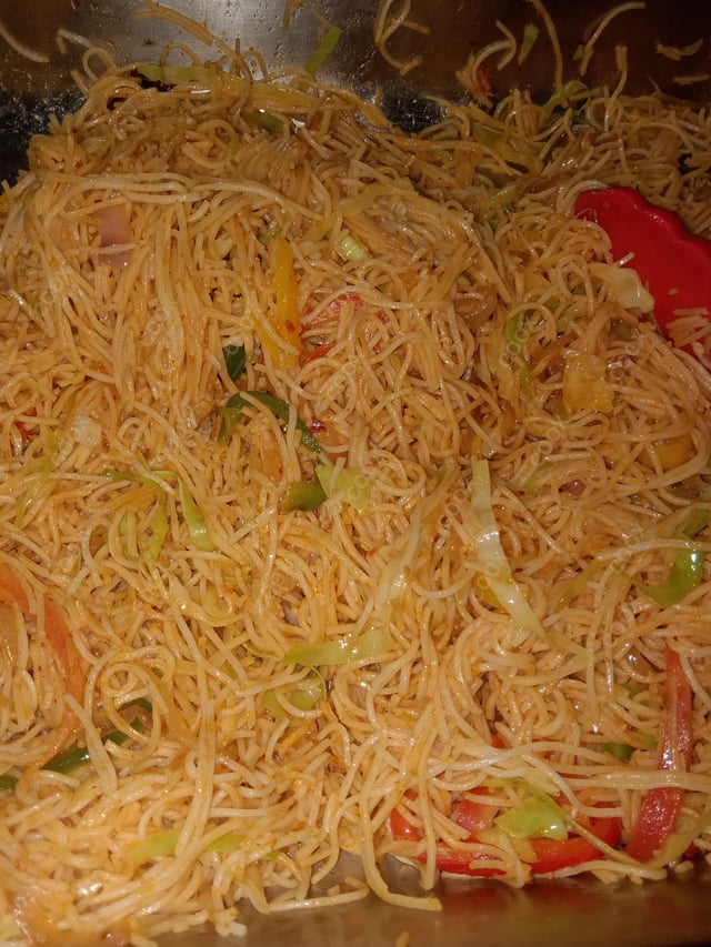 Delicious Chilli Garlic Noodles prepared by COOX