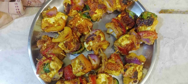 Delicious Paneer Tikka prepared by COOX