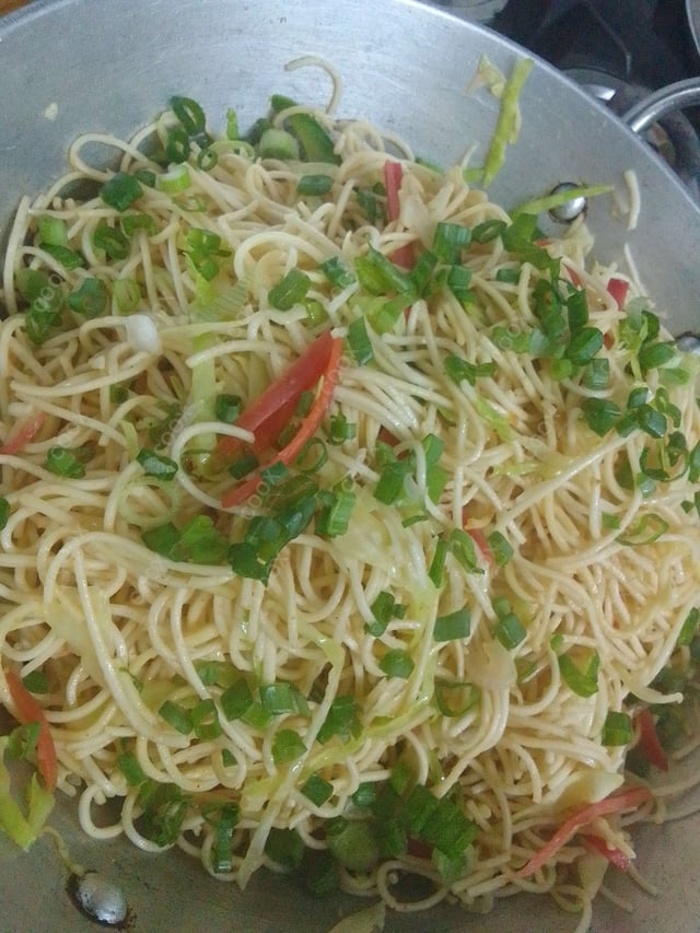 Delicious Veg Hakka Noodles prepared by COOX