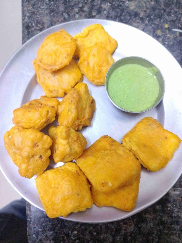 Delicious Mix Pakode prepared by COOX