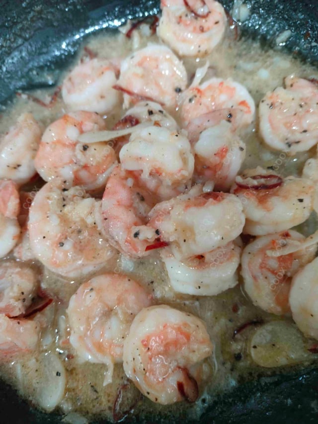 Delicious Butter Garlic Prawns prepared by COOX