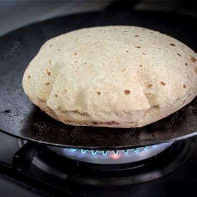 Delicious Tawa Rotis prepared by COOX