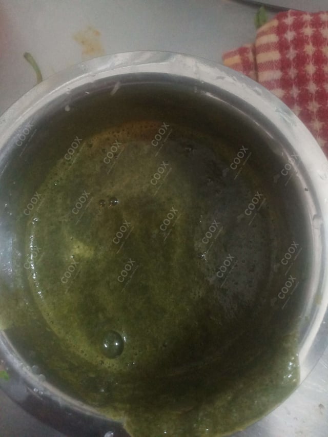 Delicious Green Chutney prepared by COOX