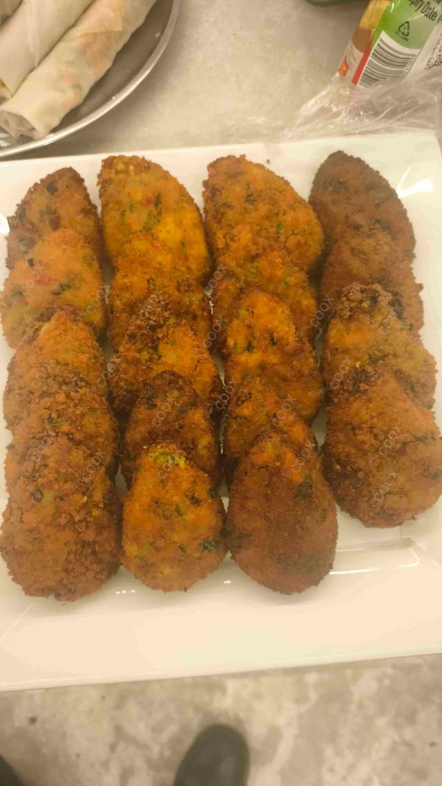 Delicious Veg Cutlets prepared by COOX