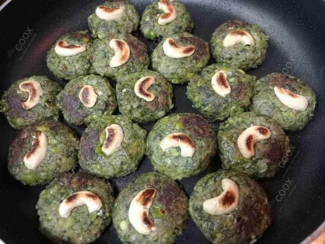 Delicious Hariyali Kebab prepared by COOX