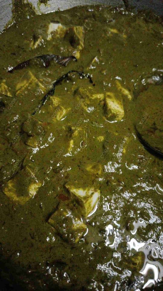 Delicious Palak Paneer prepared by COOX