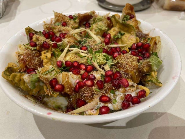 Delicious Palak Papdi Chaat prepared by COOX