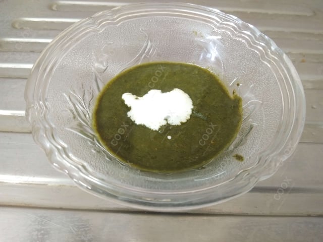 Delicious Green Chutney prepared by COOX