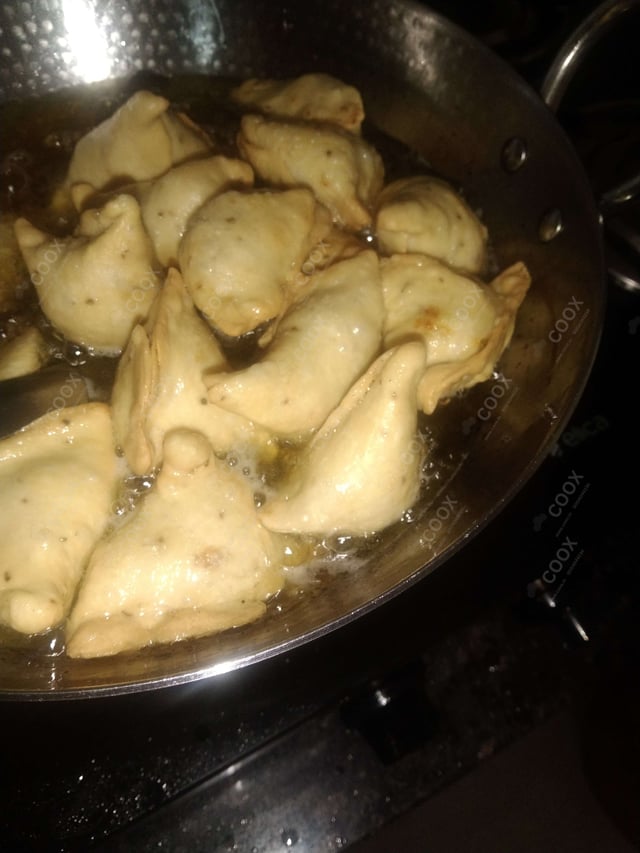 Delicious Mini Samosas prepared by COOX