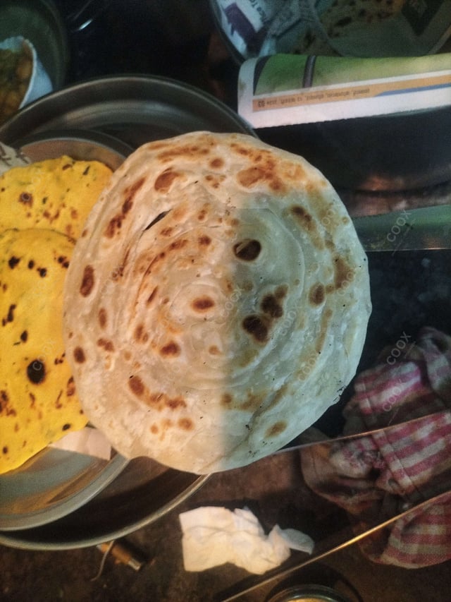 Delicious Naan (Butter / Garlic) prepared by COOX