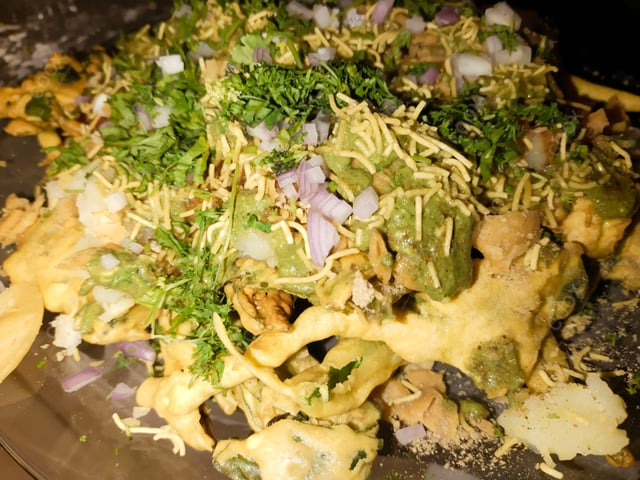 Delicious Palak Papdi Chaat prepared by COOX