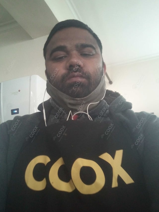 Chef from COOX at bookings. Professional cooks chefs at home