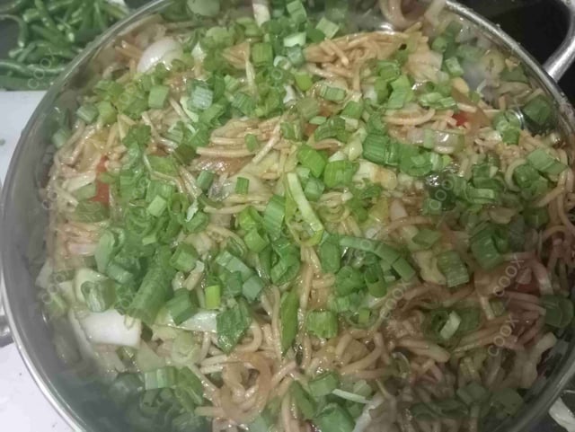 Delicious Veg Hakka Noodles prepared by COOX