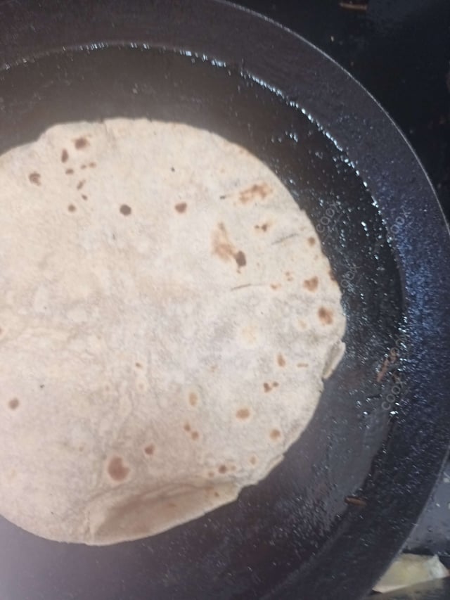 Delicious Tawa Rotis prepared by COOX