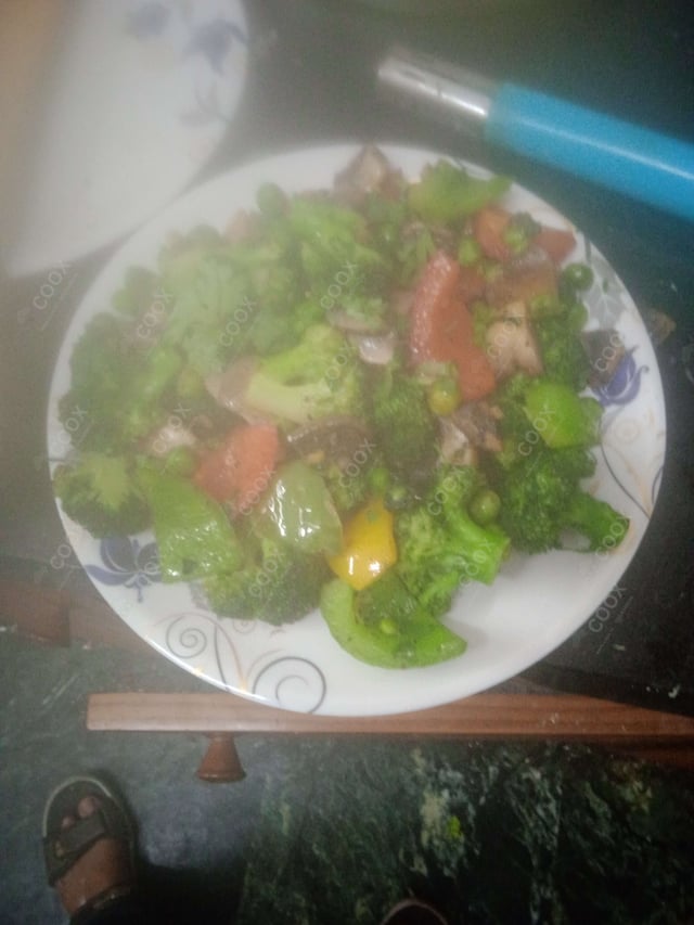 Delicious Vegetable Stir Fry prepared by COOX