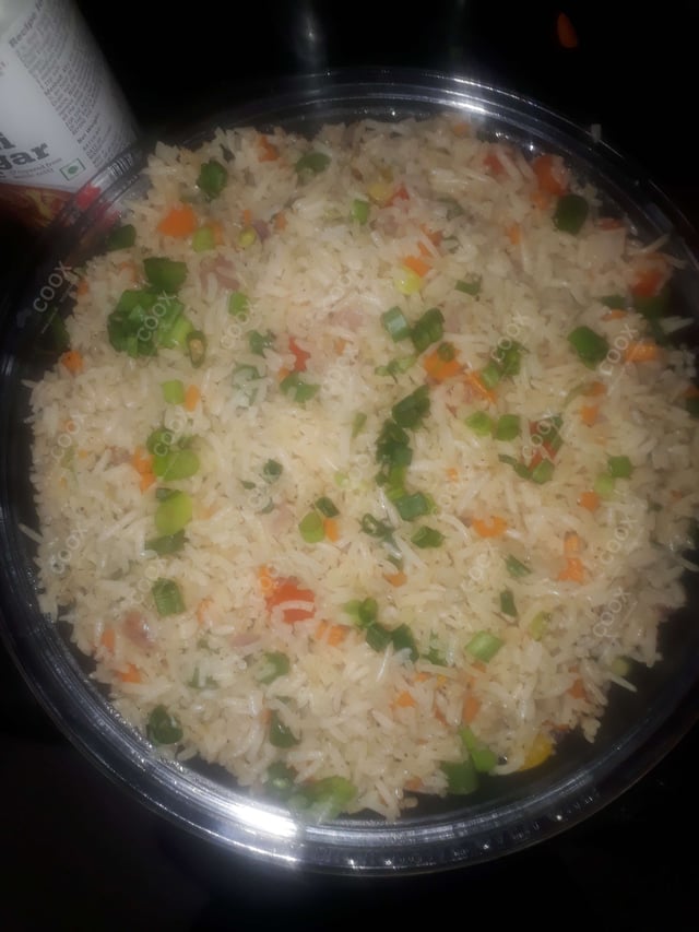 Delicious Veg Fried Rice prepared by COOX