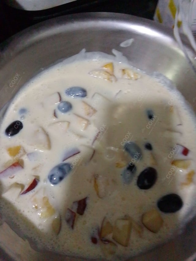 Delicious Fruit Cream prepared by COOX