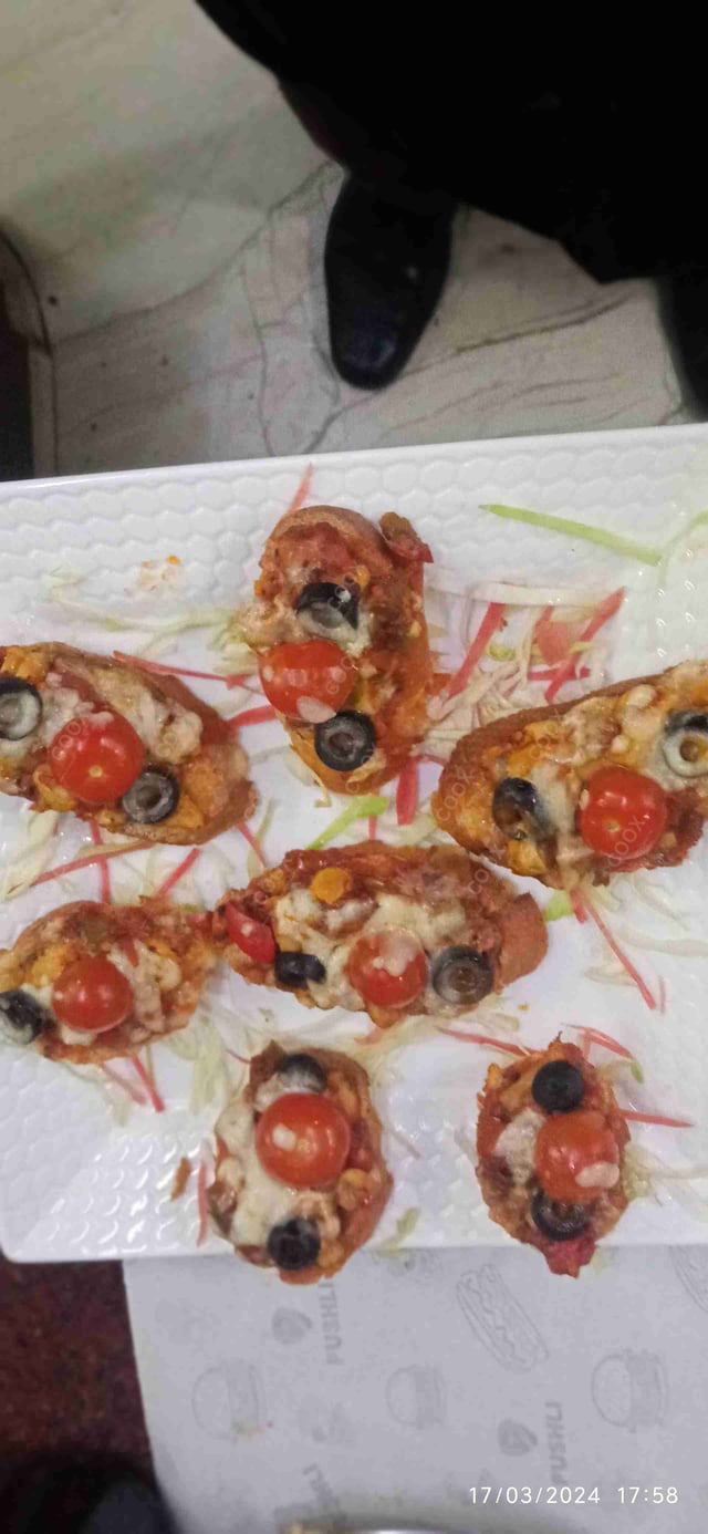 Delicious Tomato Mushroom Bruschetta prepared by COOX