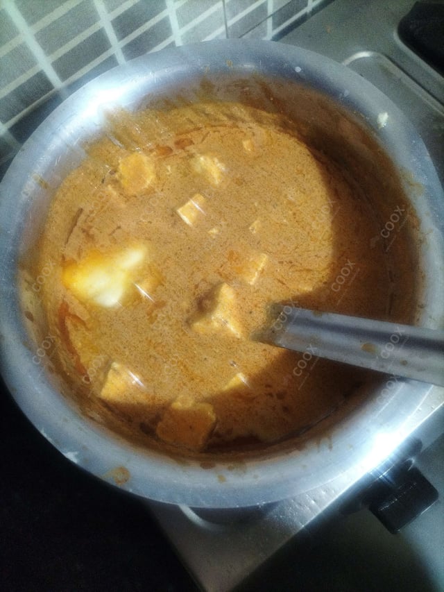 Delicious Shahi Paneer prepared by COOX