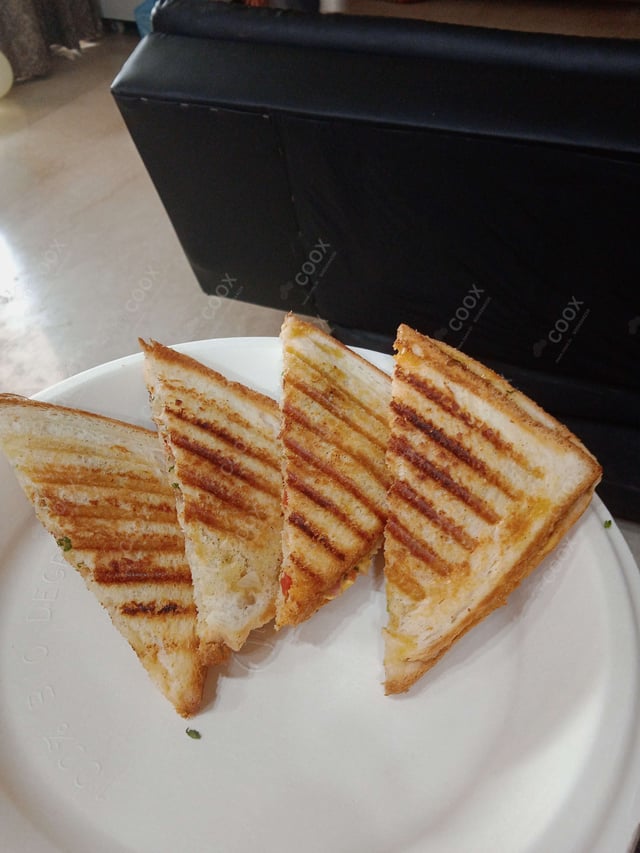 Delicious Sandwich prepared by COOX