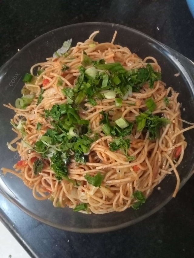 Delicious Veg Hakka Noodles prepared by COOX