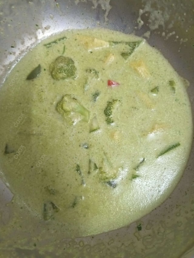 Delicious Green Thai Curry prepared by COOX