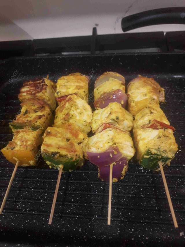 Delicious Paneer Shashlik prepared by COOX