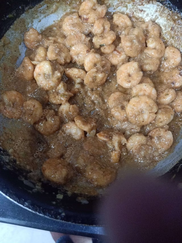 Delicious Butter Garlic Prawns prepared by COOX