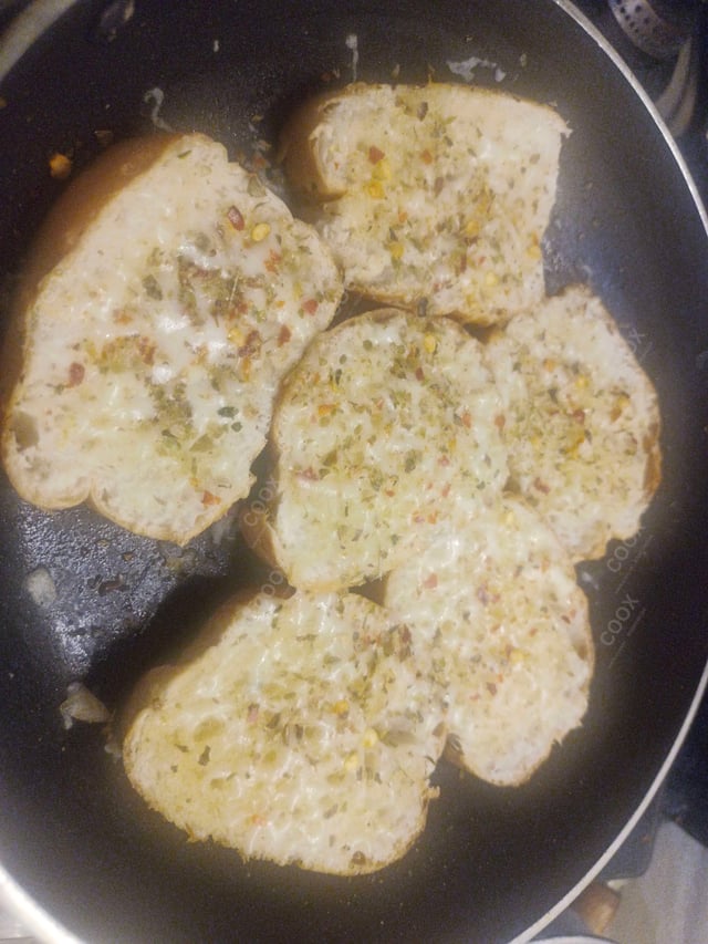 Delicious Garlic Bread with Cheese prepared by COOX