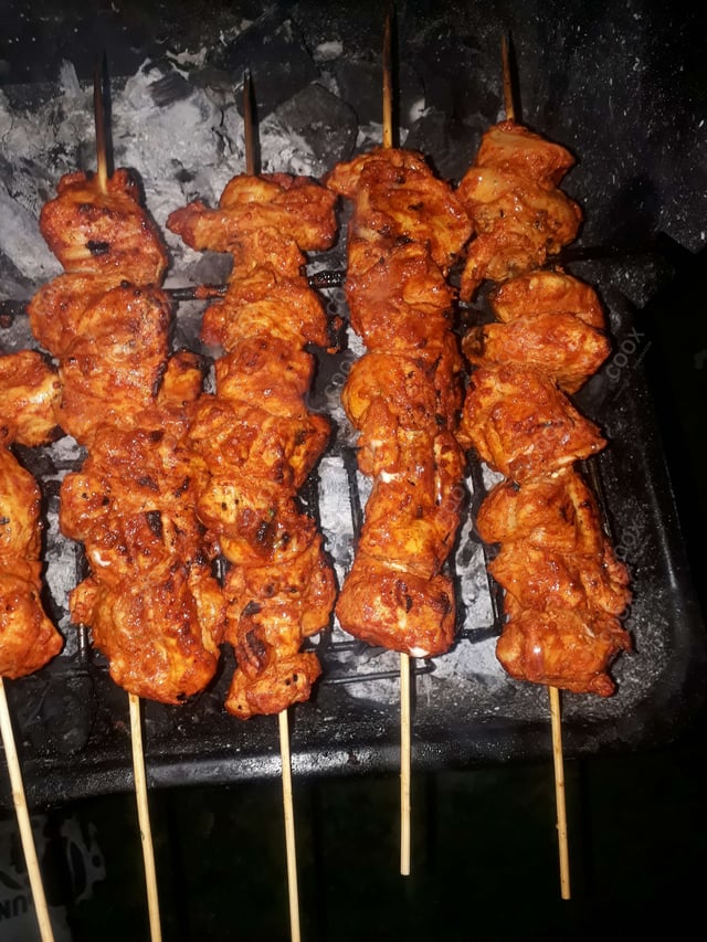 Delicious Chicken Tikka prepared by COOX