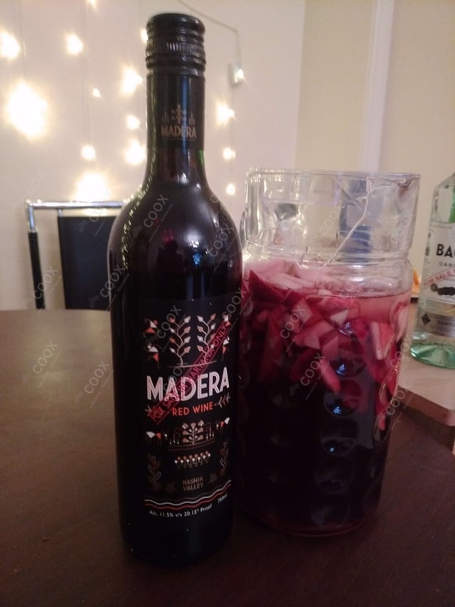 Delicious Red Wine Sangria  prepared by COOX