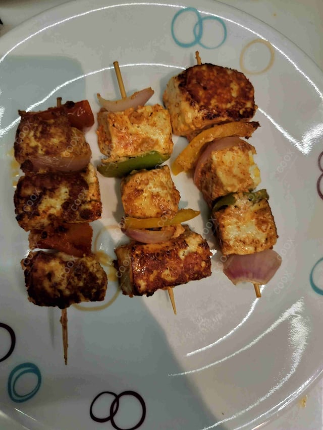 Delicious Paneer Tikka prepared by COOX