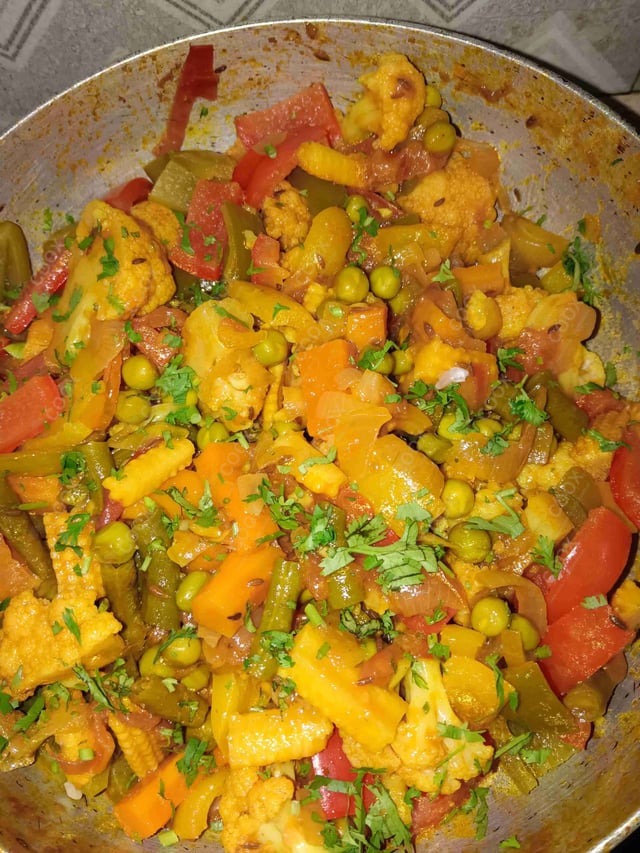 Delicious Veg Jalfrezi prepared by COOX