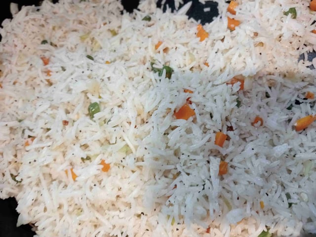 Delicious Veg Fried Rice prepared by COOX