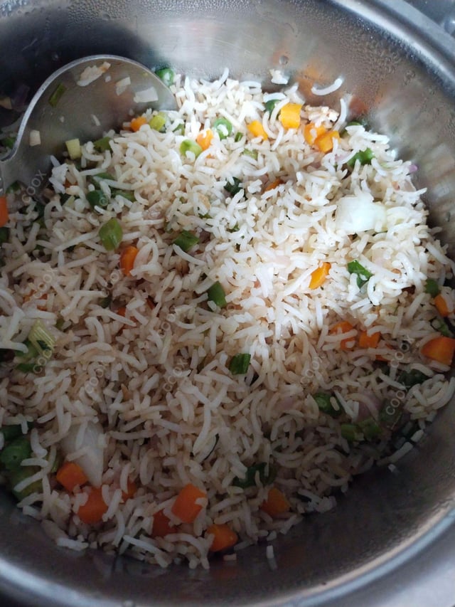 Delicious Veg Fried Rice prepared by COOX