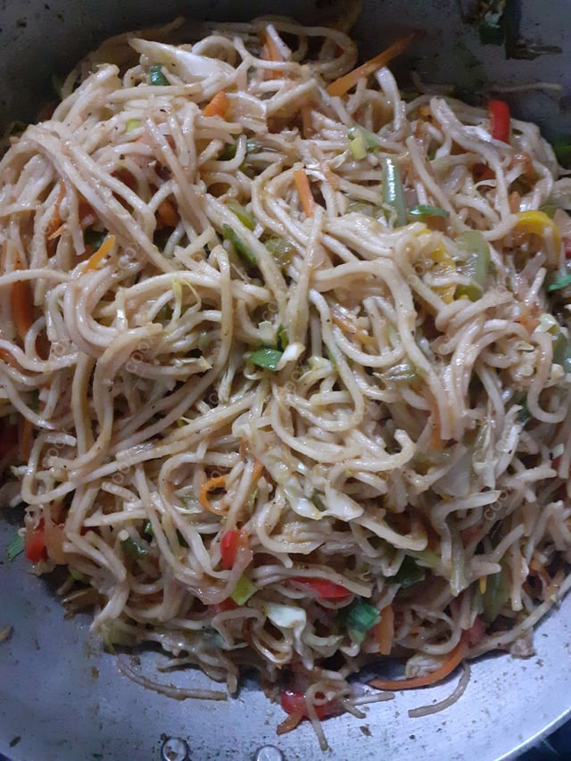 Delicious Veg Hakka Noodles prepared by COOX