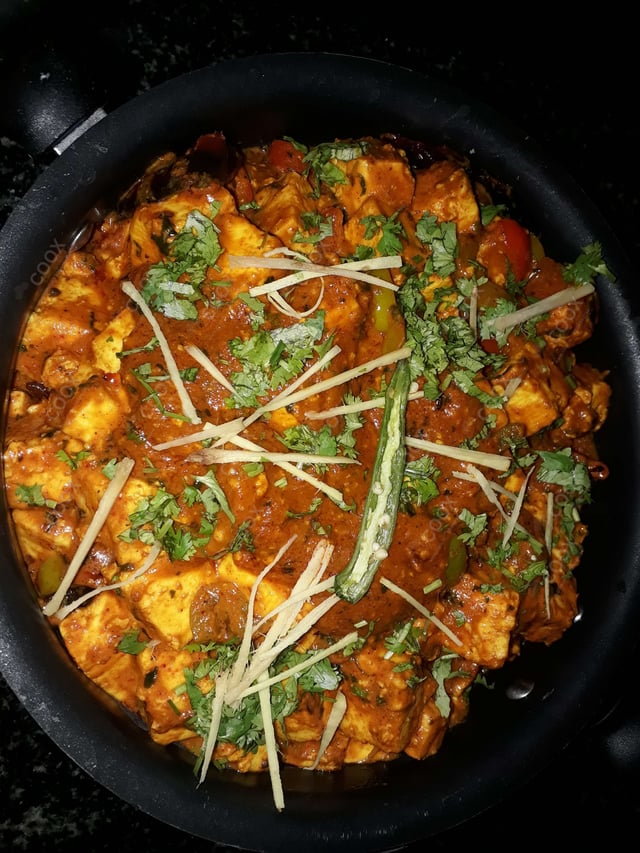 Delicious Kadhai Paneer prepared by COOX