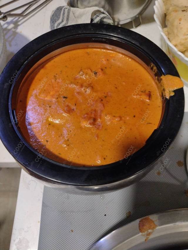 Delicious Shahi Paneer prepared by COOX