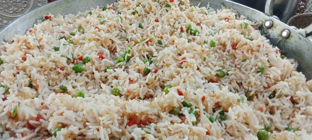 Delicious Veg Fried Rice prepared by COOX