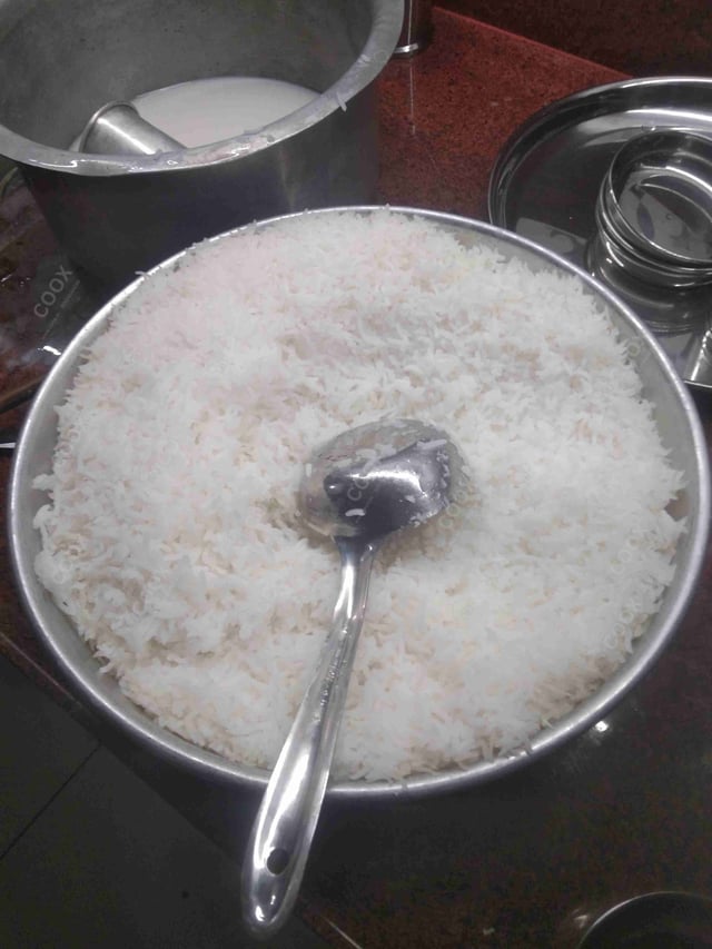 Delicious Steamed Rice prepared by COOX