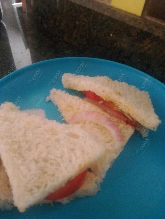 Delicious Sandwich prepared by COOX