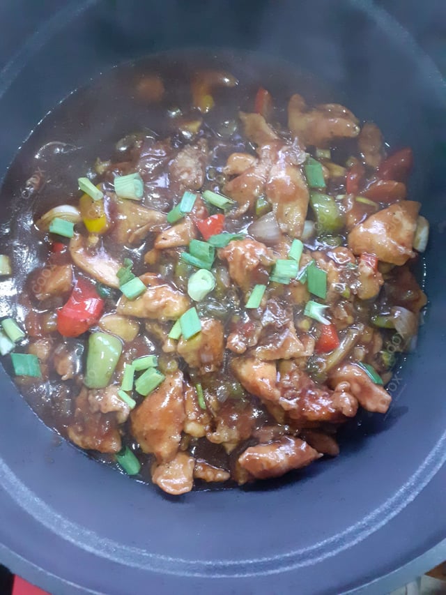 Delicious Chicken in Black Bean Sauce prepared by COOX