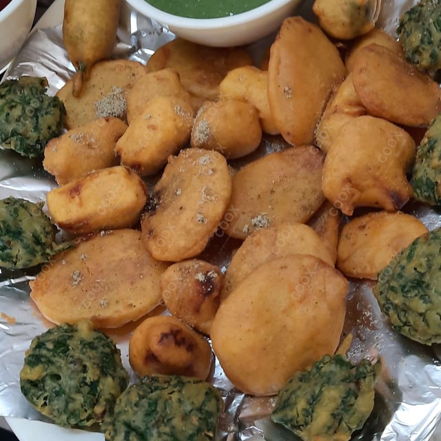 Delicious Mix Pakoda prepared by COOX